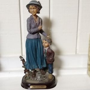Vintage Mother and son Meerchi figurine.